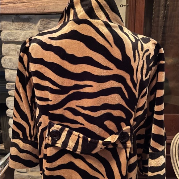 WOW Vintage Tiger Print Jacket w Red Lining sz LG - Picture 3 of 7
